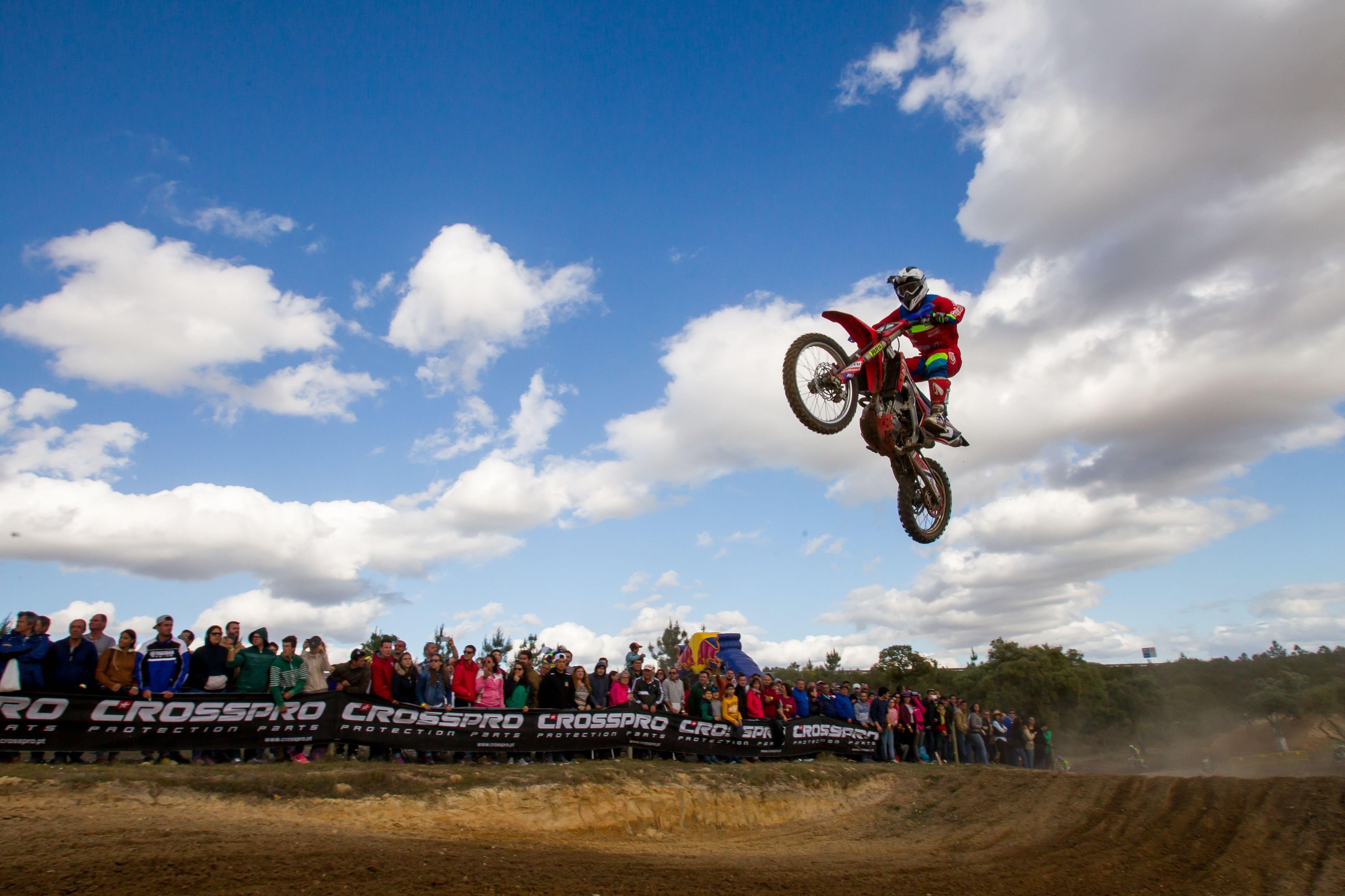 Nacional de Motocross regressa a Águeda este fim de semana