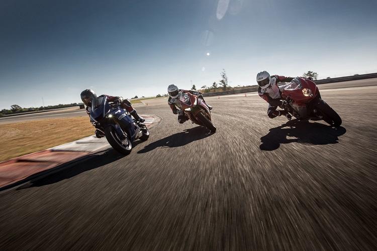 Battlax Racing R11: Bridgestone aposta em nova era de pneus ‘slick’ com ranhuras