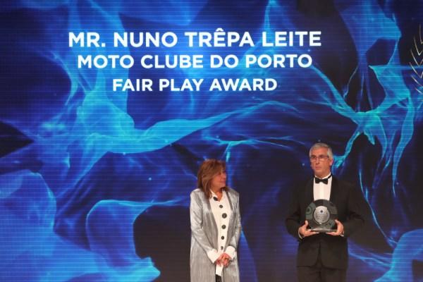 Moto Clube do Porto recebe distinção na gala da Federação Internacional de Motociclismo