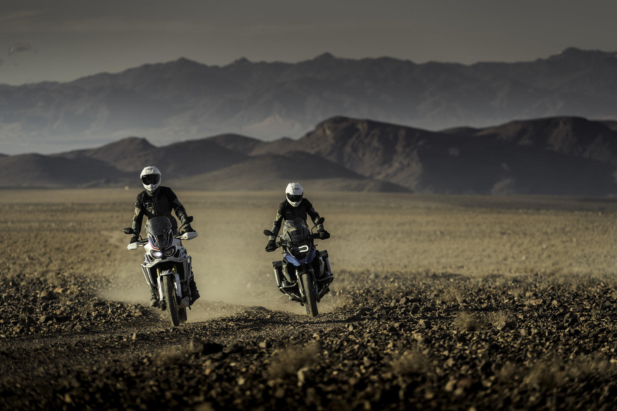 Bridgestone lança dois novos pneus para moto