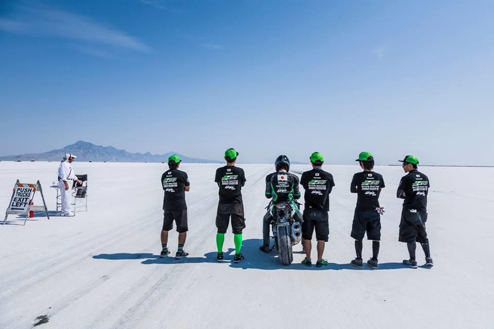 Kawasaki Ninja H2 bate recorde de velocidade em Bonneville