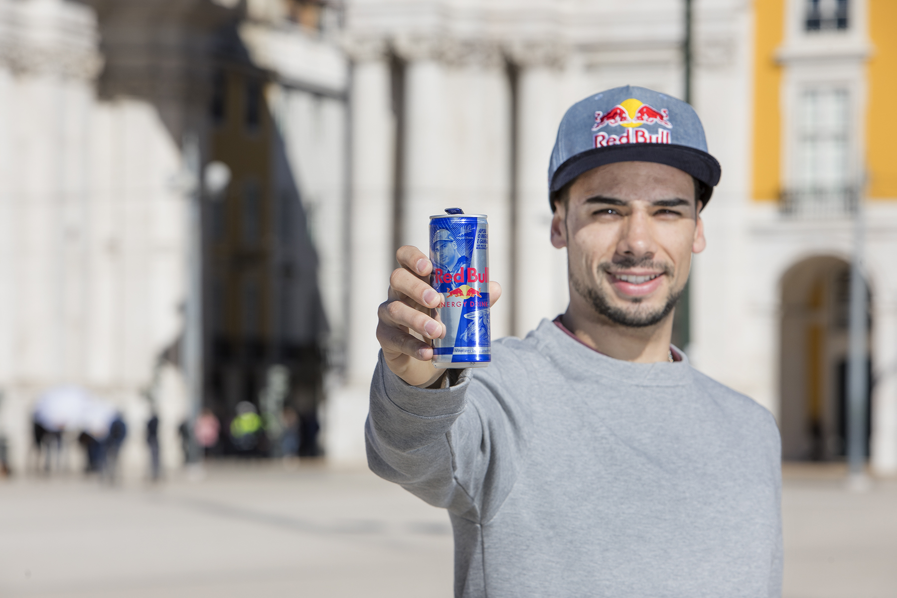 Red Bull desafia portugueses a apoiar Miguel Oliveira com o MO88