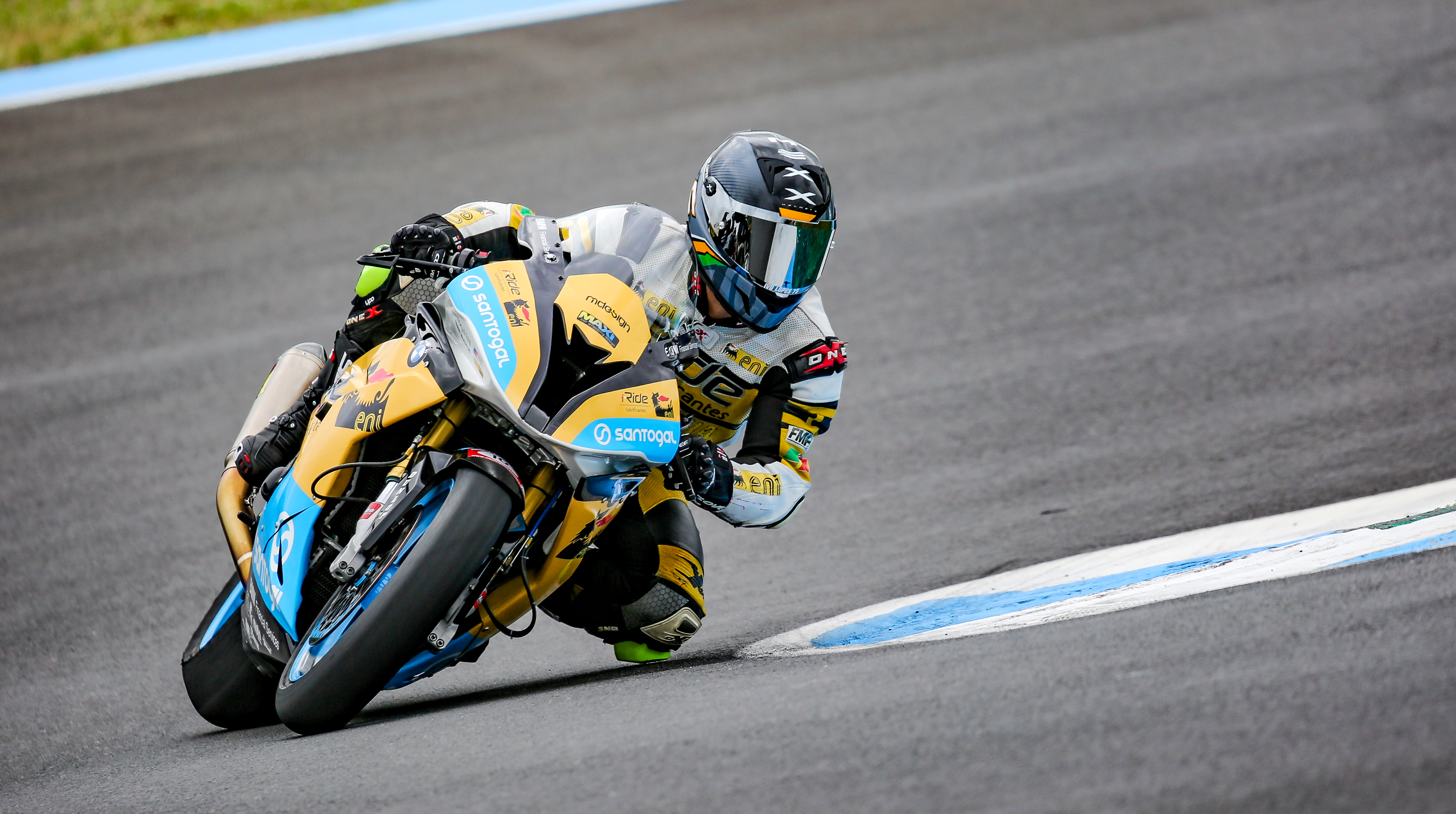 Equipa Santogal ENI BMW realiza primeiros testes no Estoril