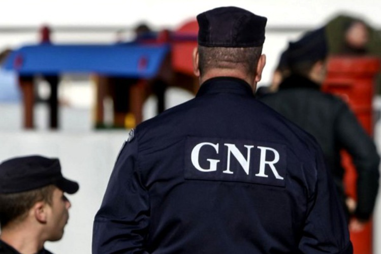 GNR faz ação de técnicas de condução defensiva no Estádio do Algarve