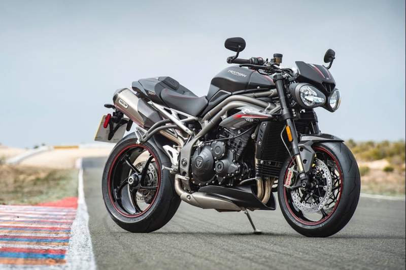 Triumph lança Speed Triple 1160 mais potente e segura