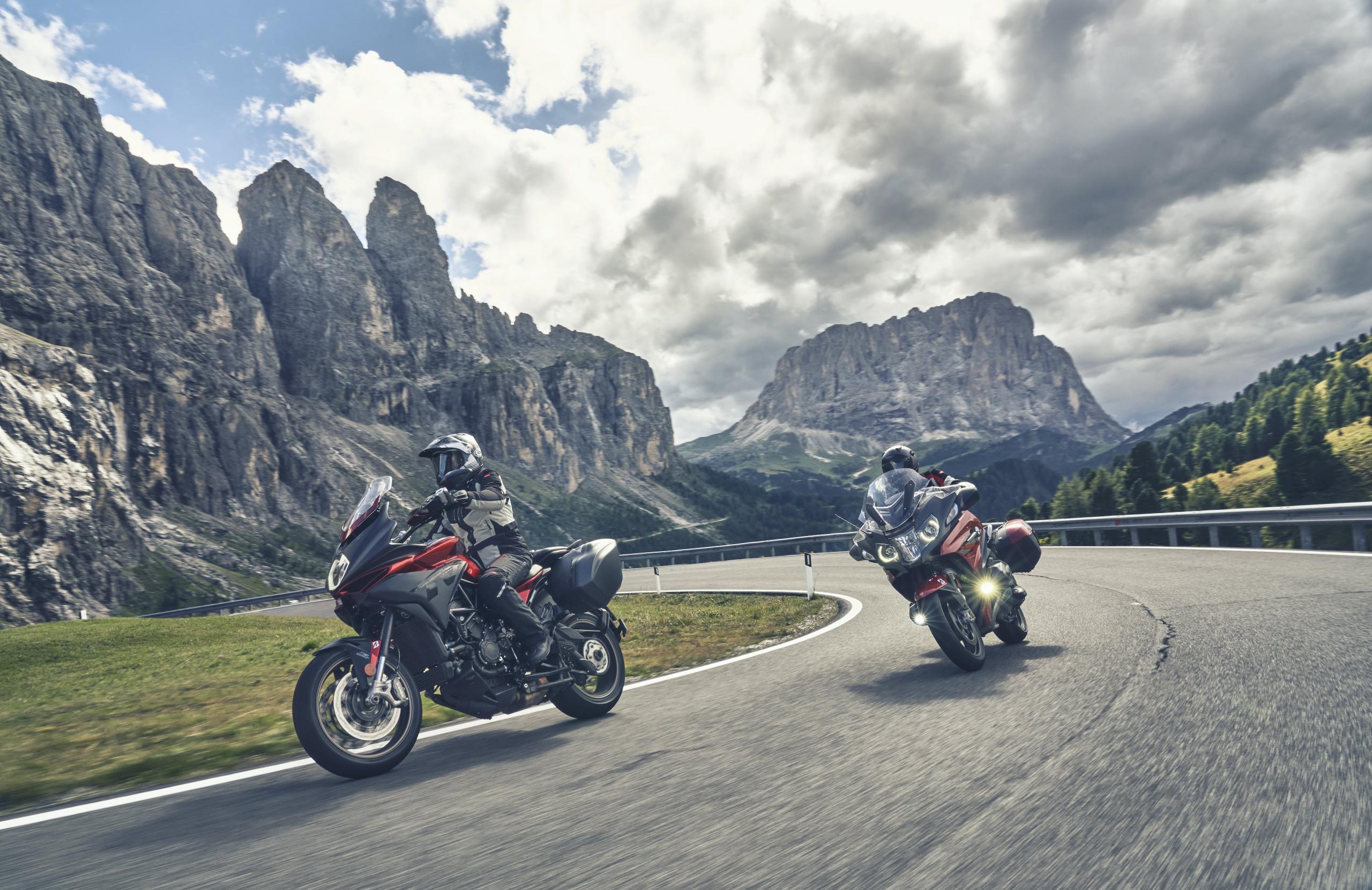 Bridgestone anuncia os novos pneus Battlax Sport Touring T32 e T32GT