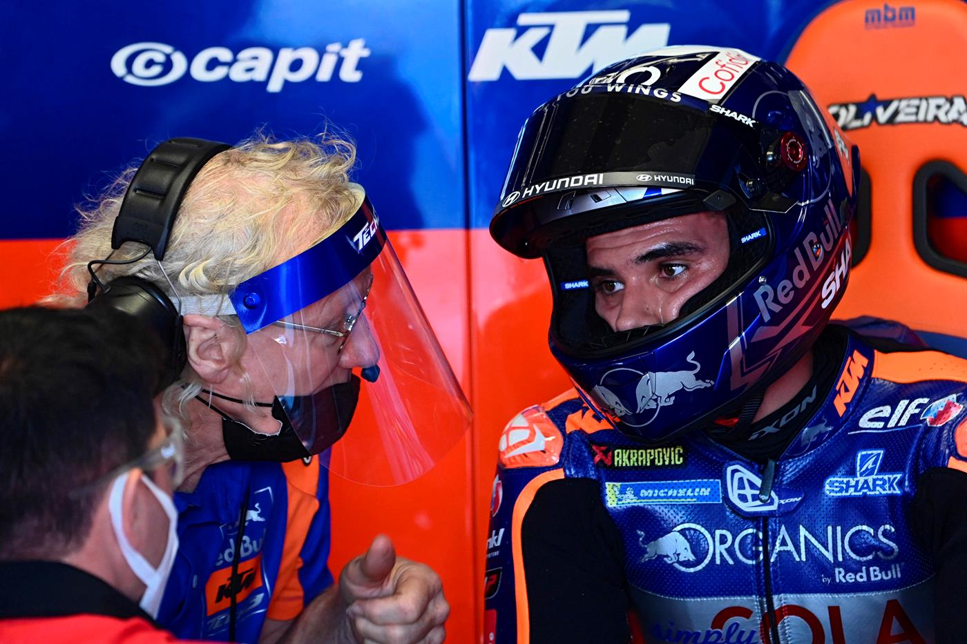 Miguel Oliveira vence GP de Portugal no carrossel de Portimão