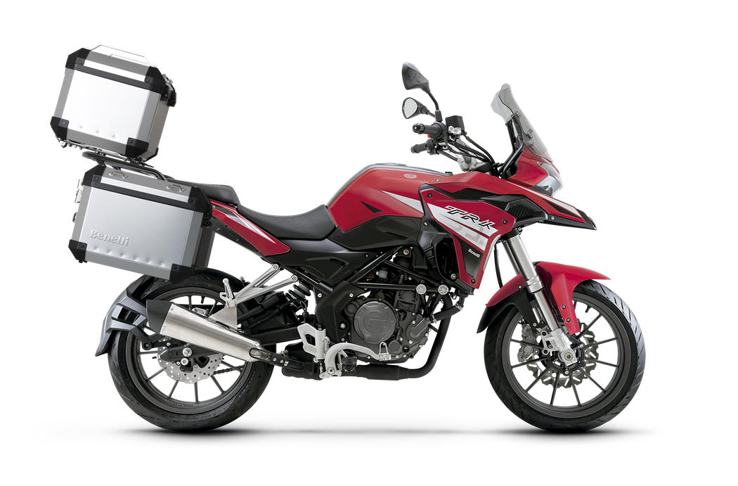 Benelli oferece as malas na compra dos modelos TRK 502 e 251