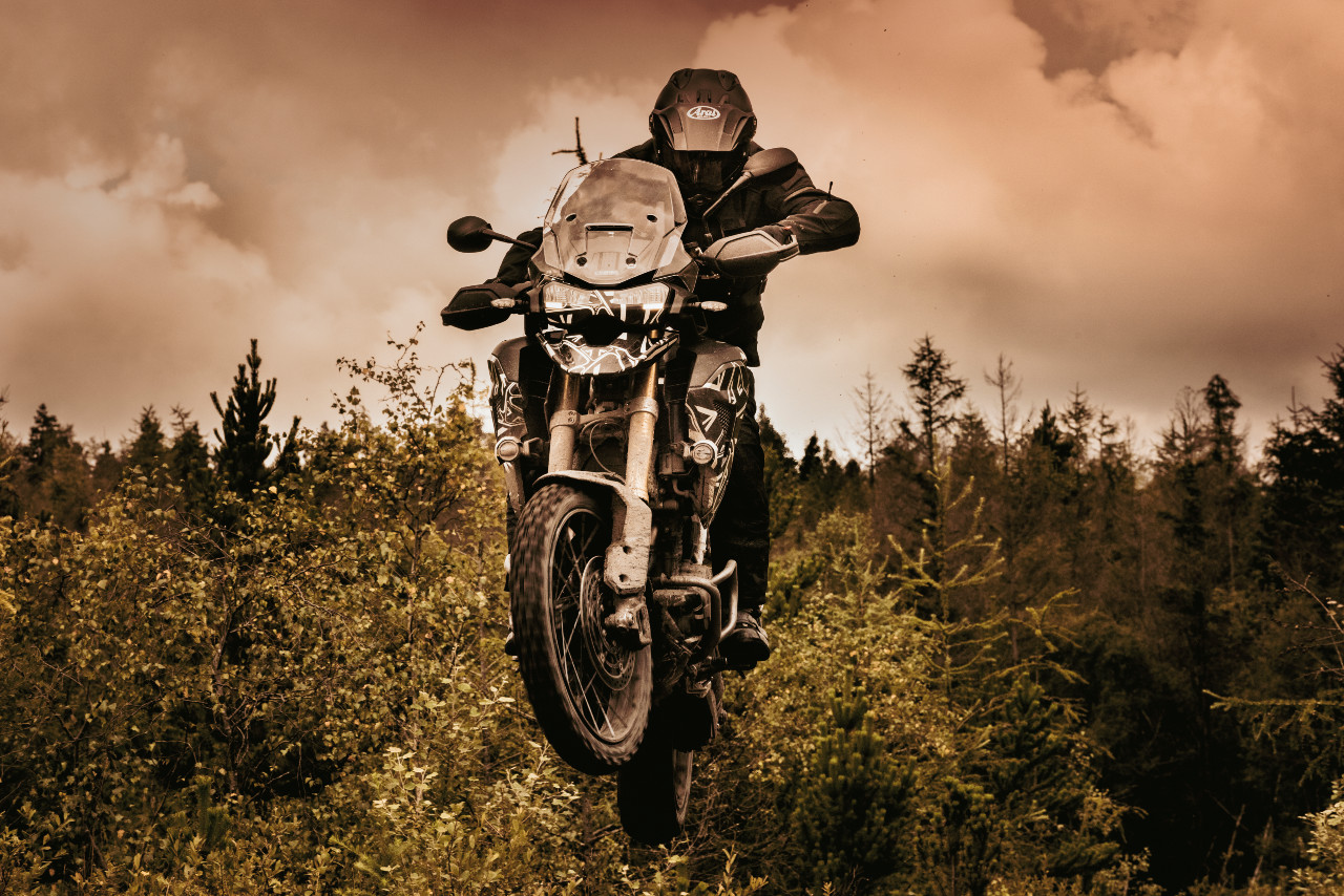 Triumph confirma novo motor T-Plane de três cilindros