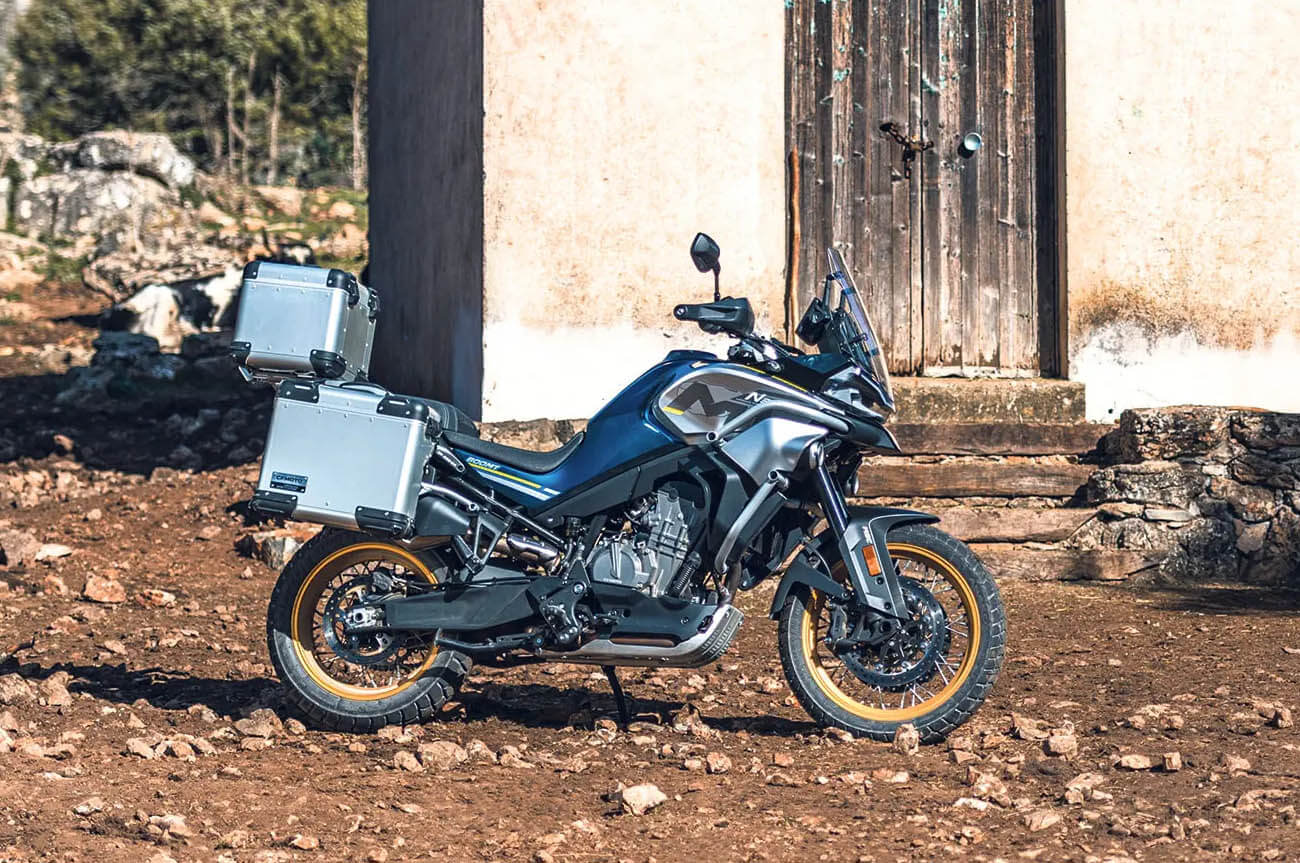 CFMOTO 800 MT Touring – em vídeo