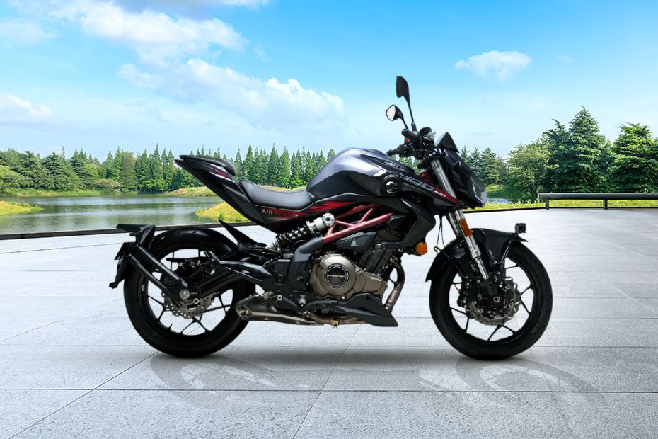 QJ Motor SK400 – em vídeo