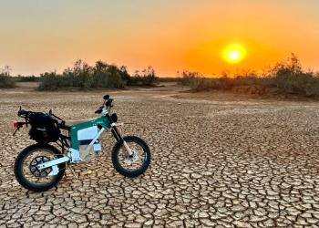 De Espanha à África do Sul de moto elétrica