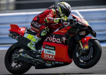 Álvaro Bautista testa Desmosedici GP