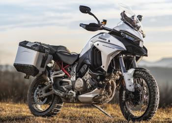 Ducati Multistrada V4 S com função Easy Lift