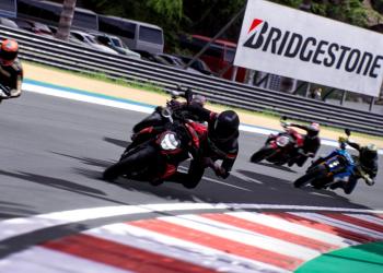 Pneus Bridgestone no RIDE 5