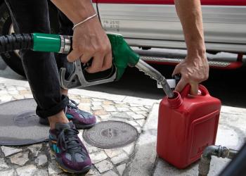 Preço dos combustíveis: descidas ligeiras