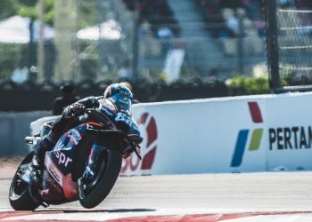 Oliveira forte na Indonésia