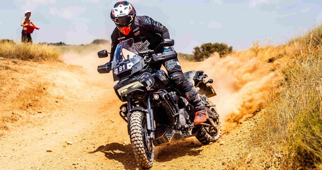 Harley-Davidson e Joan Pedrero na Africa Eco Race
