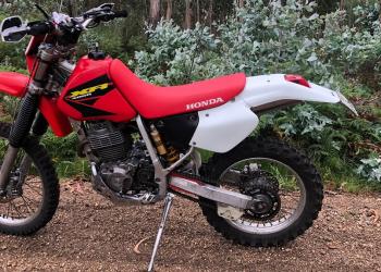 Honda XR 400R: a Trail que queria ser Enduro