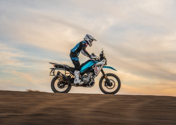 Vídeo – CF Moto 450 MT