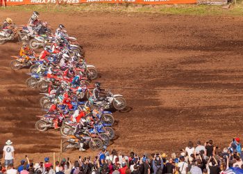 Motocross regressa a São Quintino