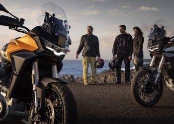 Moto Guzzi Stelvio PFF com tecnologia radar 4D