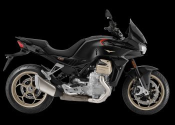 Moto Guzzi V100 Mandello disponível em preto