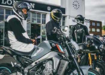 Ruroc e Ace Cafe lançam coleção de capacetes