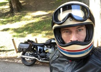 Paulo Pires: modelo, ator, embaixador do mundo das motos, pai e motociclista