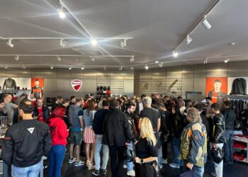 Ducati Lisboa revela em estreia nacional a nova Panigale V4 S MY2025