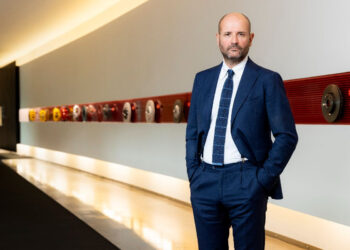 Brembo anuncia aquisição da Öhlins, líder em tecnologia de suspensão premium