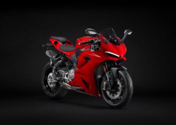 Ducati desvenda as novas Panigale V2 e Streetfighter V2