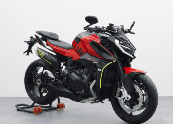 Ducati desvenda as novas Panigale V2 e Streetfighter V2