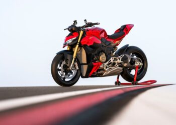 Nova Ducati Streetfighter V4 é a Fight Formula com mais performance de sempre