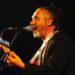 Berg: cantor, compositor, cavaleiro, pai e motociclista