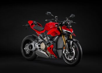 Nova Streetfighter V4 S MY25 apresentada na Ducati Lisboa