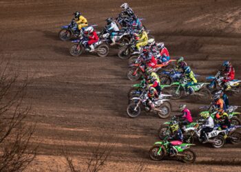 Campeonato Nacional de Motocross traz duelo de gigantes em Lustosa
