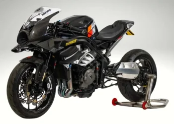 Esta moto sobrealimentada e com 400 CV faz sentido?