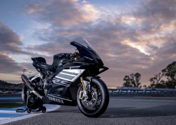 Yamaha Racing está a desenvolver a nova R9 para o WorldSSP