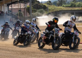 Campeonato Nacional de Flat Track arrancou com duelos acesos