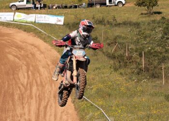 O dia de Motocross foi quente na Cortelha