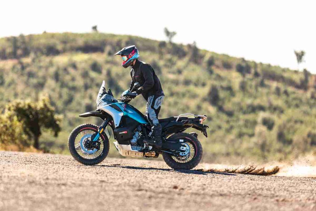 CFMOTO