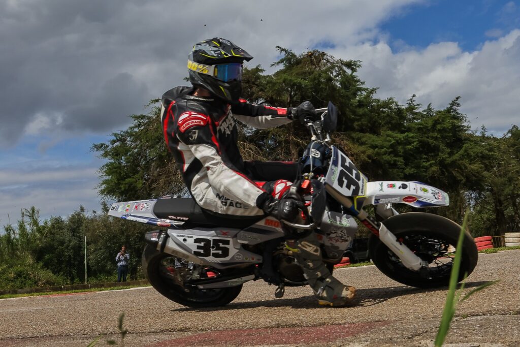 Supermoto