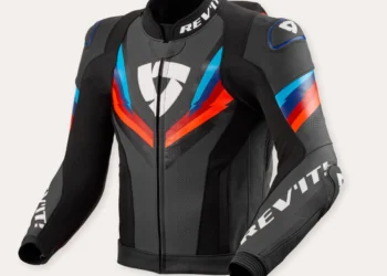 Mais um blusão da REV´IT. Quantum Pro 3 tem performance de pista