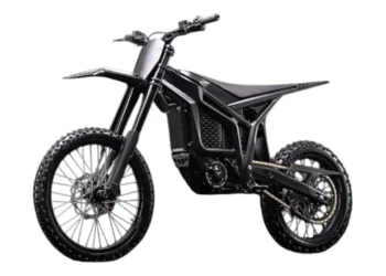 Talaria Ibérica começa a vender elétrica KOMODO em Portugal