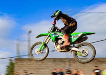 Outeiro volta a vencer no Campeonato Nacional de Supercross