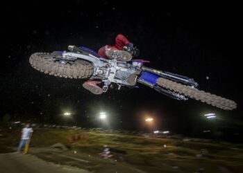 Noites de corrida em Fafe e Castanheira de Pera