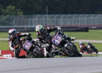 Rispoli conquista o título de Super Hooligan numa Harley-Davidson