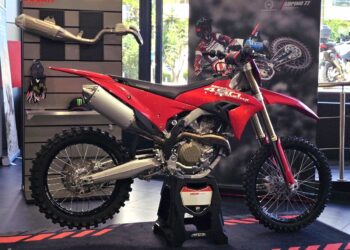 Nova Desmo450 MX em estreia na Ducati Lisboa