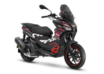 Versão mais desportiva da Aprilia SR GT chama-se Replica